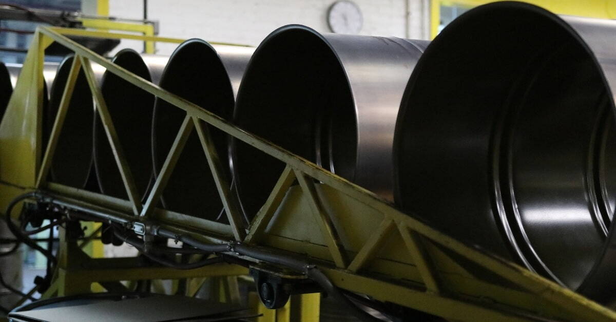 Food-safe 55-gallon steel drums on the production line at NCC